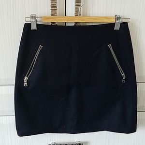000 wool mini skirt.